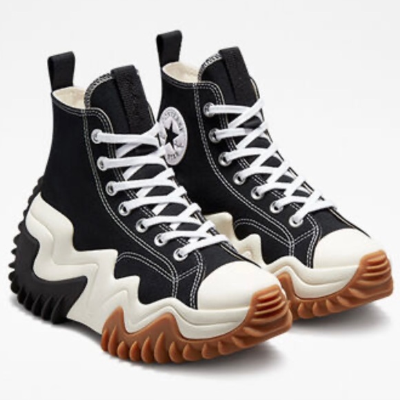 Converse🤍🖤 - Picture 7 of 7